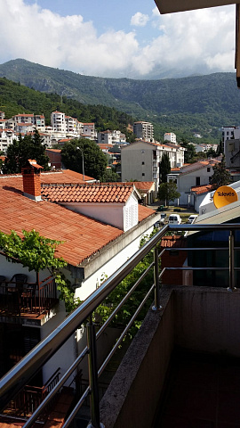 Ein-Zimmer-Apartment in Budva in ausgezeichneter Lage — photo 7